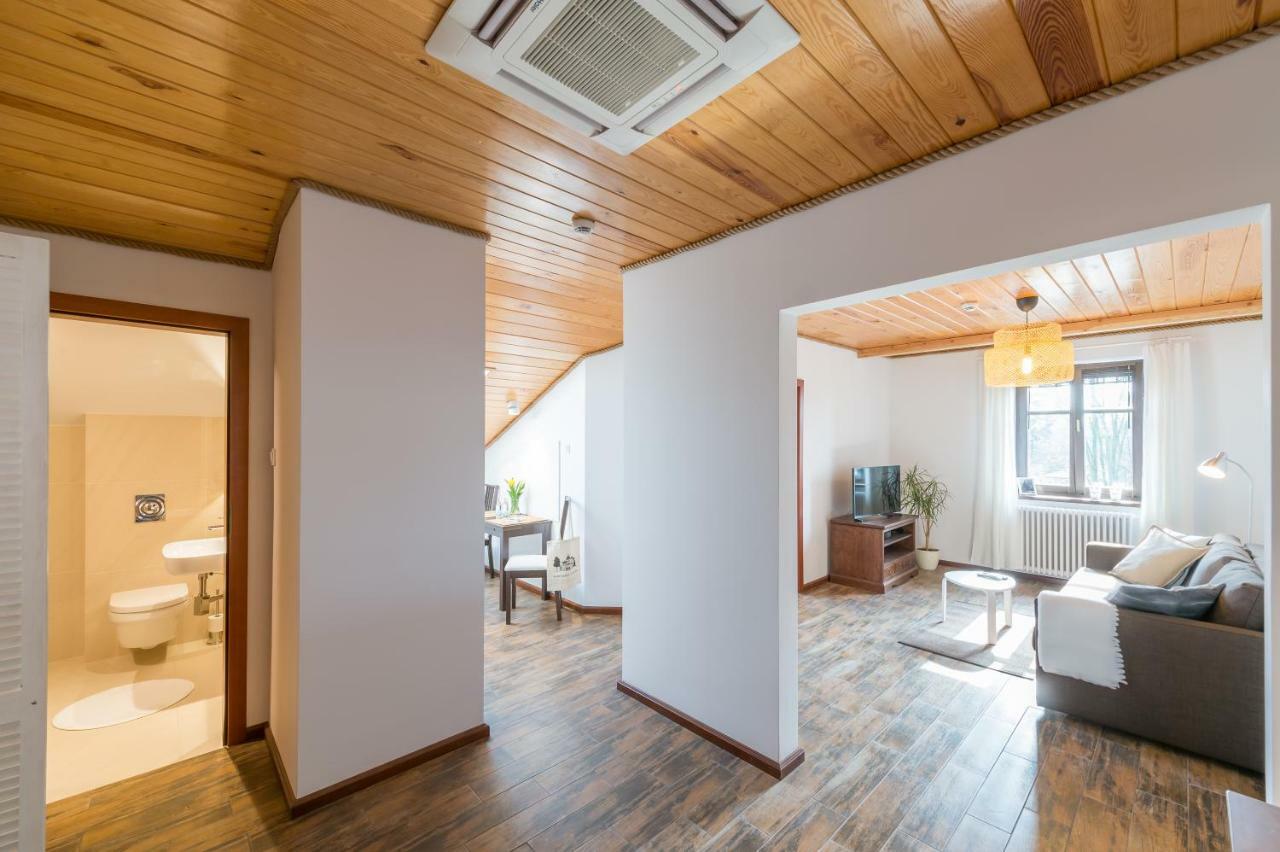 Apartamenty Zdrojowa 시에초시네크 외부 사진