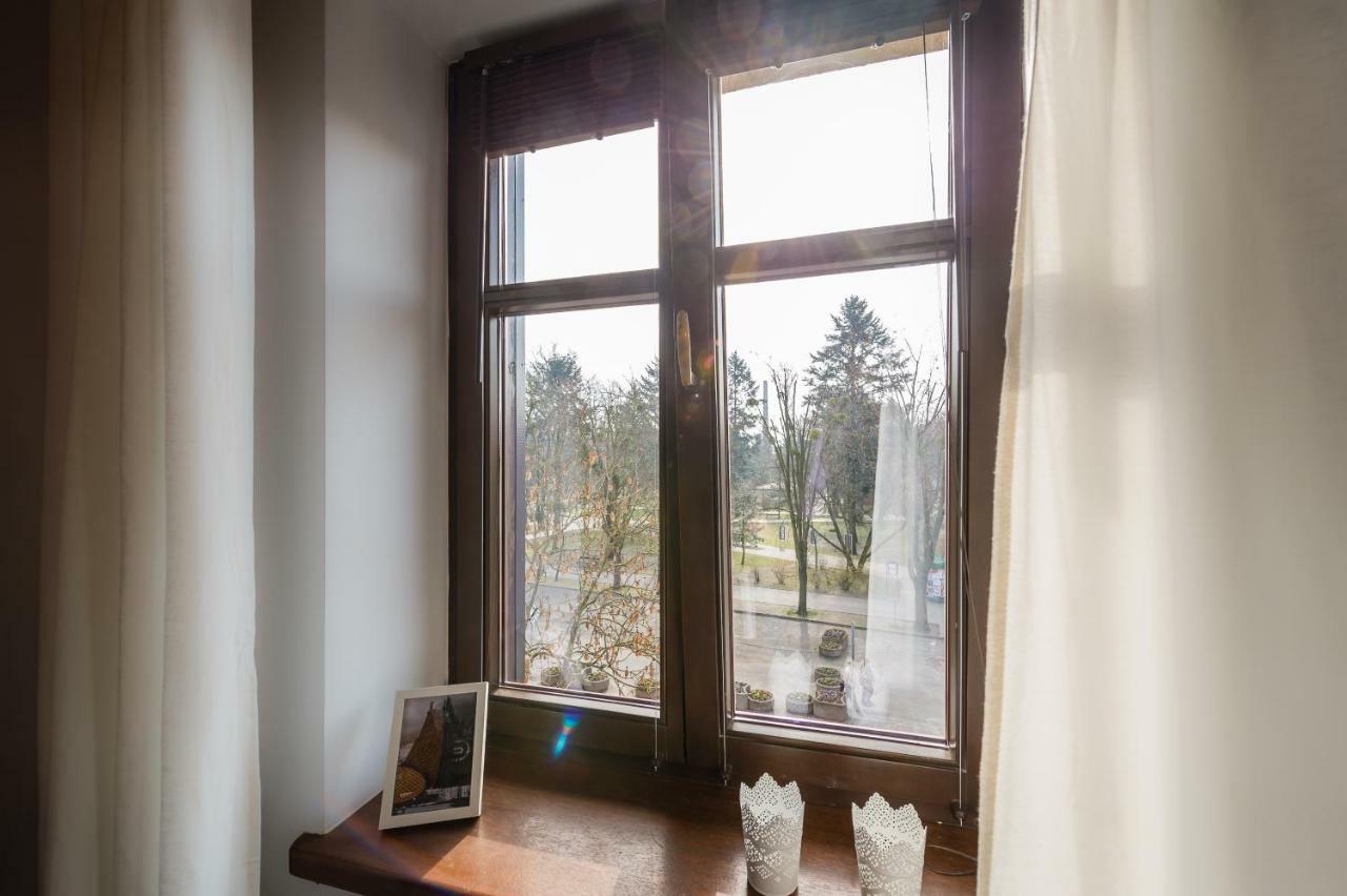 Apartamenty Zdrojowa 시에초시네크 외부 사진