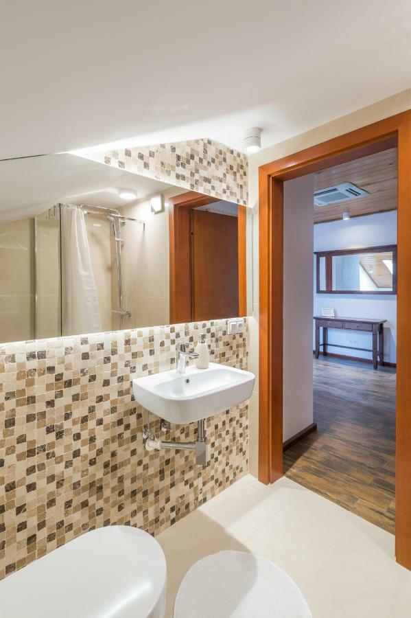 Apartamenty Zdrojowa 시에초시네크 외부 사진